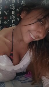 Katy__Burning Public Immagine  6