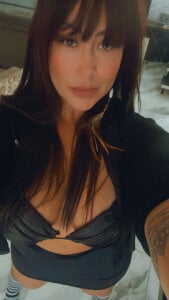 Sarahmonesexy Sarah 🖤 Home 2 Pic 8