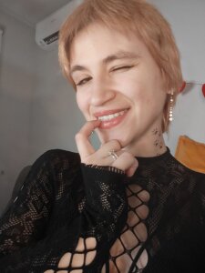 AutumnWhisper public) slika