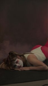 Clown face de NEXT_DOOR_GIRL_  Imagens