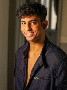 Yooo de poliakovxx  5 Imagens