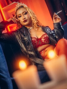 KorayRoussel Leather Queen 🫨💎 Kuva 3