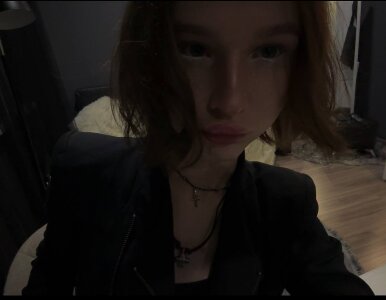 MarieHernandez Just Looking Pic