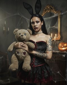 alicemoon__ Let me suck your carrot this Halloween🎃😈 Pic 2