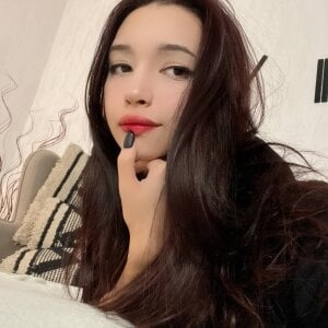 TeodoraChampy my red lipstick driving you crazy?👄 Pic 5