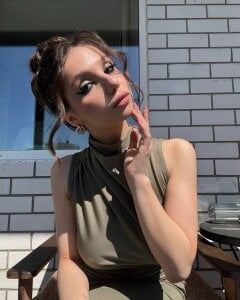 ZanaBreland Public зображення 6