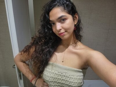 Ariagal Eyes here! Pic 5