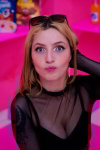 julietaanalsquirt supermarket Foto 6