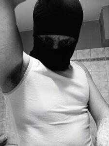 maskedhunk Public Pic 3