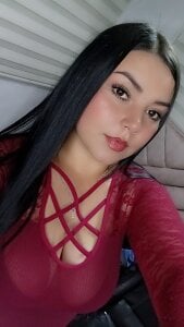 Milly_Queen_v: Public ( 4 фото)