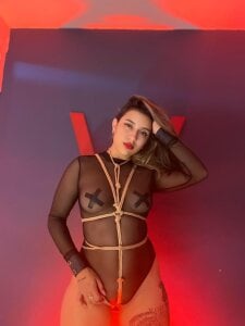 zoe_martins_のsexy and hotの 2枚の写真