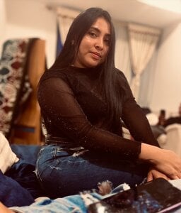 _lore_22 being happy Pic 2