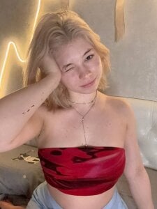 SibleyDurborow Gentle smile 😊✨ Pic 5