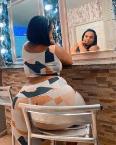 happy saturday 🔥🌺 de WALESKABBW_ASS  2 photos