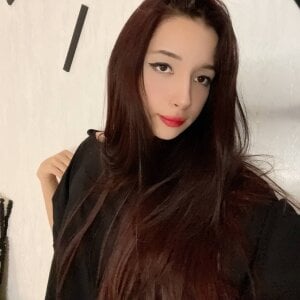 TeodoraChampy my red lipstick driving you crazy?👄 Pic 4