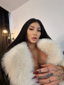 YuliaDesirevska New year naughty me Pic 5