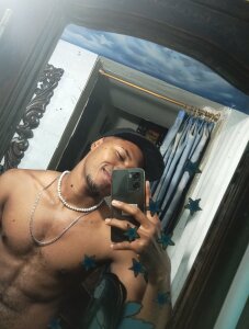 man_black_hot24 Public зображення