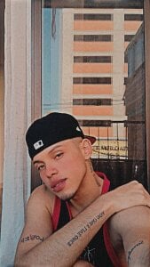 Gael_zambrano Public Gambar