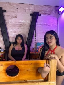 torture the feet of the mistress? 🔥😋 od Madame_pain_  6 snímek