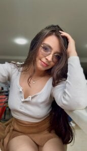 Eva_Macalliter “There’s a tension here… and I don’t want to break it.” Pic 4