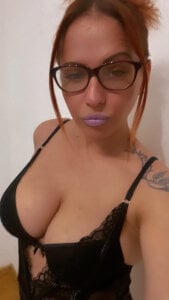 JuliaStar88 Look at me Pic 4