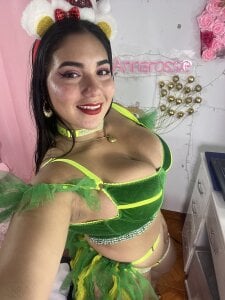 AnnaRosse1 “Santa no viene sola” Pic
