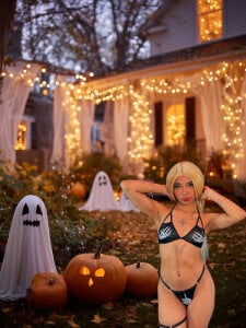 SexyNaf Sweet or naughty? 🥵🎃 Immagine  4