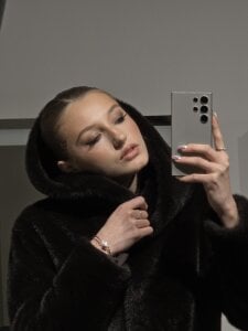 AvelinaScheppHeeey图片 9