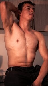 Muscle_Scott SEXY MUSCULAR MAN IN THE KITCHEN😈❤️‍🔥 Bilde