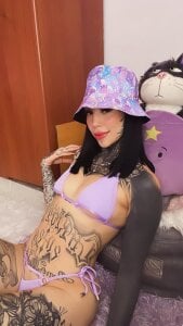 Valerykat_ I love purple 💕💕 Foto 4