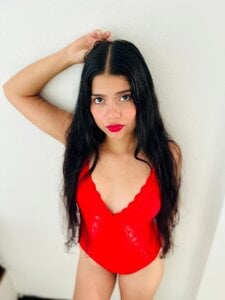 michell_sweetiee: Do u like me? 💖 ( 2 фото)