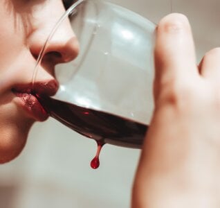 miss_hellen2 I invite you to a drink Pic 4