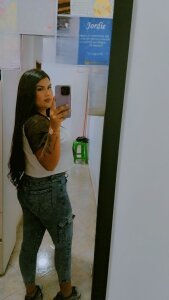 candela_velez hottie Pic