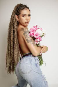 Samantha_Bernardo In the morning light ✨ Pic 7