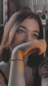 Mirrrra1 Public Billede 3