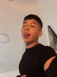 Fancy_Vixen A casual day Pic 4