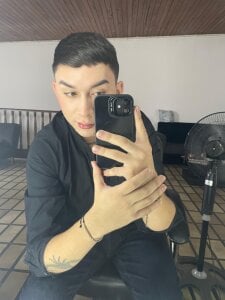 nico_sexboy Hey guys 👑 Hình