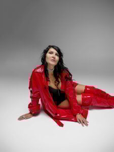 Moon_Veloure1 Public Pic