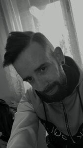 Istvan95のÉnの枚の写真