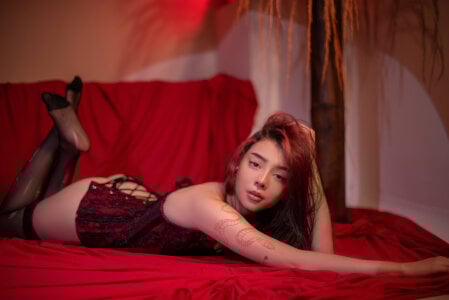 CleoWhite: your sexy girl ( 4 фото)