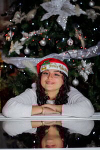 RylieRoss happy holidays 🤶🎄🎅 Pic 3