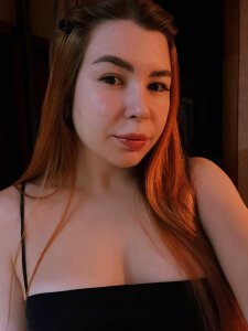 ElllaNuarのPublicの 3枚の写真