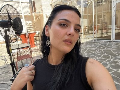 Babis_girlsss Going home Gambar