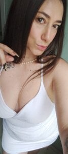 Happy New Year! 🎉✨ de Samantha_curvy1  3 photos