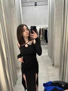 LilyRyan Public Pic 5