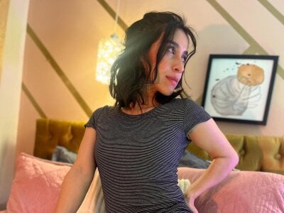 Lia_Nova Public Pic 4