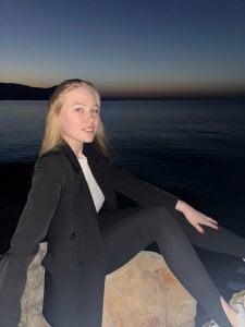 SinaDoll Public Pic 6