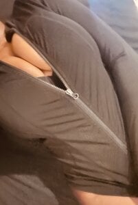 demileighwinters1 Gym time Pic