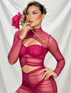 SaharaRush_: cute me💕 ( 2 фото)