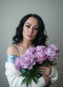 M_I_L_F_A photoshoot Pic